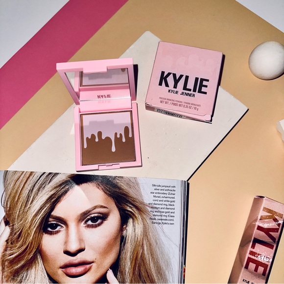 KYLIE COSMETICS Pressed Bronzing Powder ‘Tequila Tan’ - Picture 3 of 5